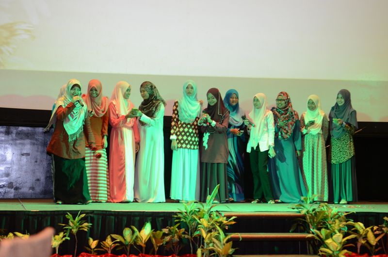 Hi tea alumni  14  193